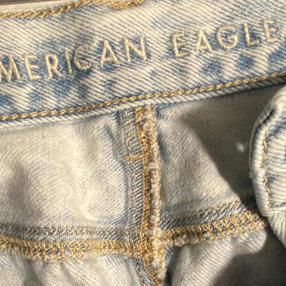 American eagle ripped jeans size 4